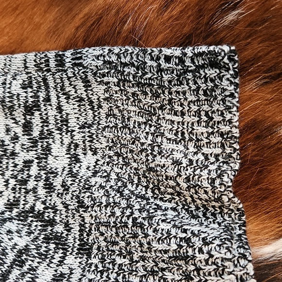 Evelyn Tayler Sweater Sz M - Picture 7 of 7